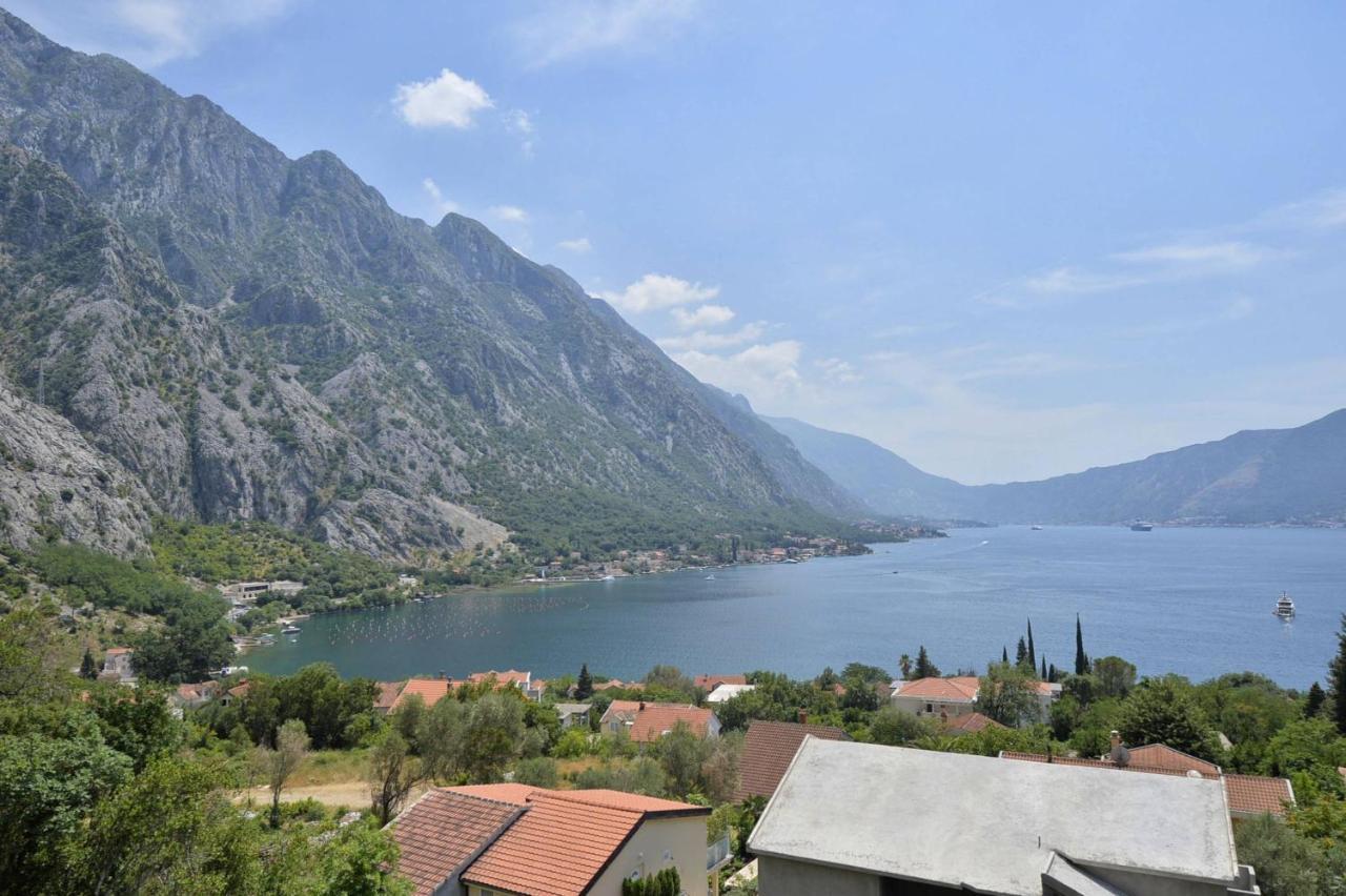 J & P Apartments Orahovac Kotor Eksteriør bilde